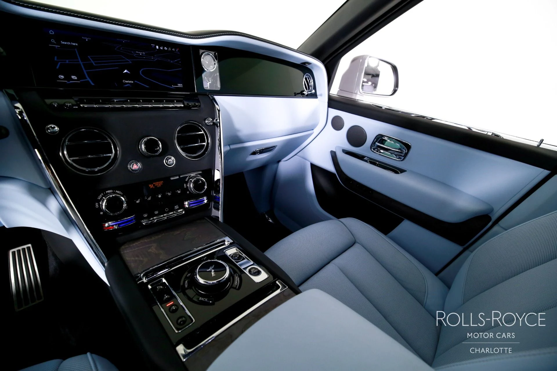 mph015_3092578592_Used_2025_Rolls_Royce_Cullinan_1771363273_7c3115de34