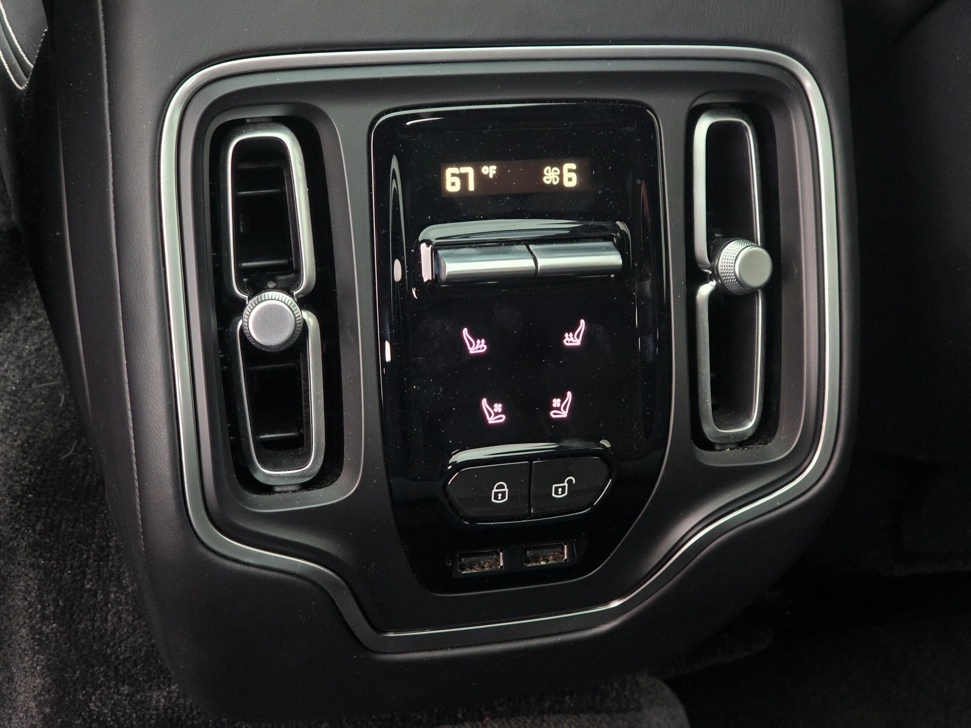 mph015_3099038761_c4036036ee3966a7576a234e6bcb51cax_c6620d1372