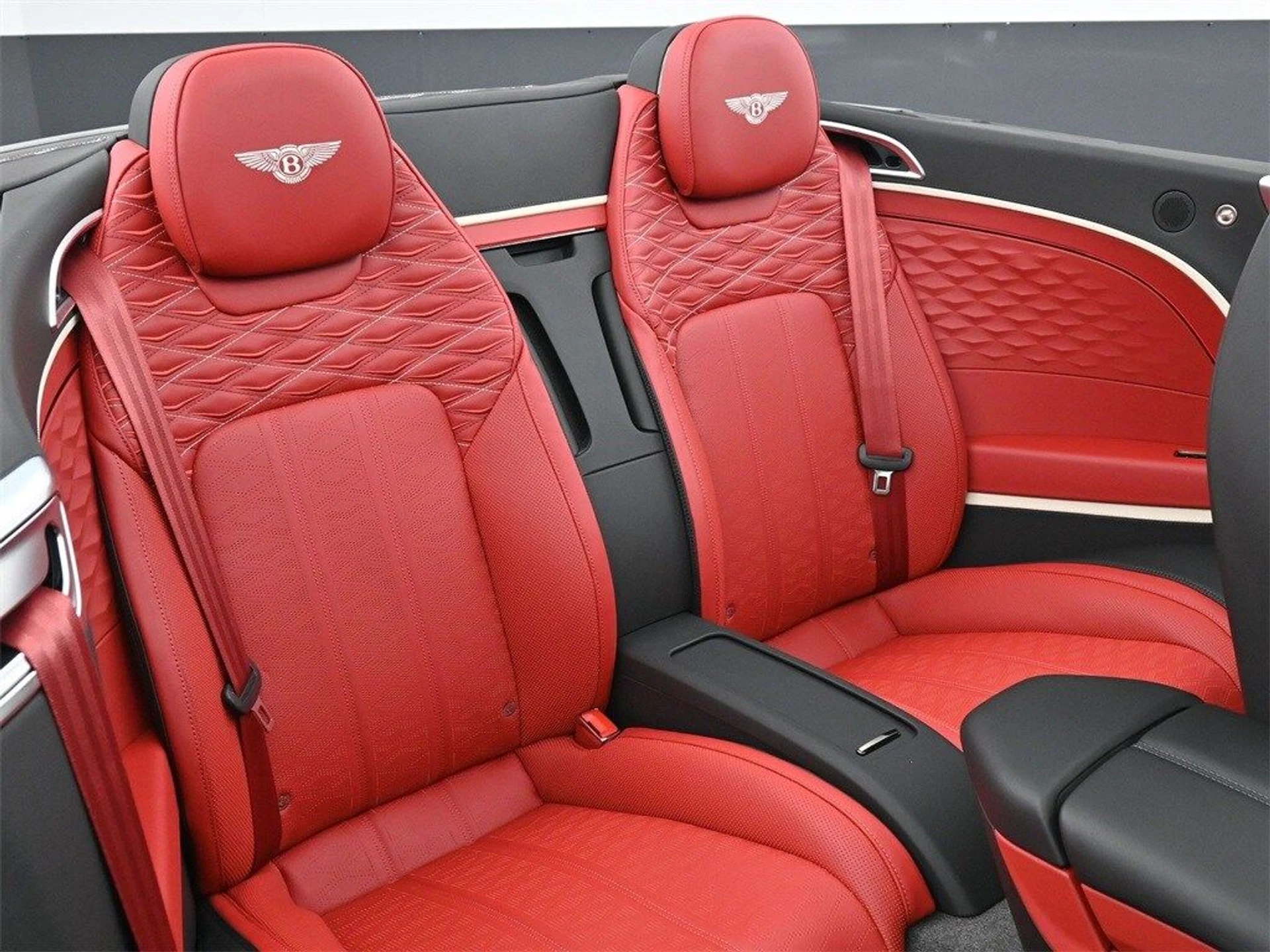 mph015_3106670806_a1daf5be5b2079e8ef73949162381f58x_e50d1809c4