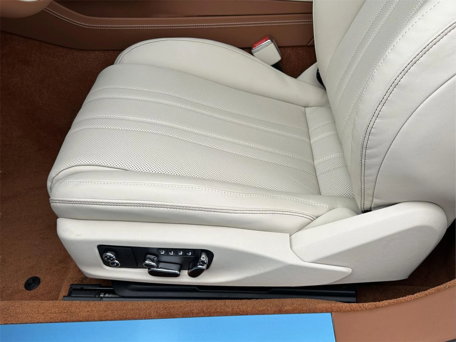 mph015_3115373330_9a9a5cce314a3b57f7e436213f34e0e7_da3735b90a