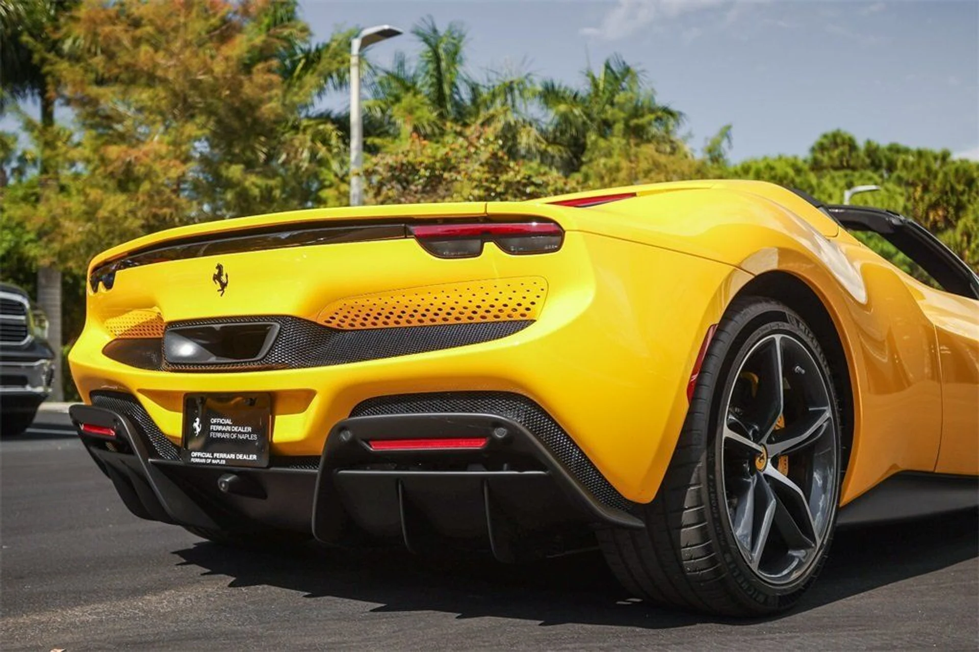 mph015_3123902660_8ef735e2d32b52212e606f2a7bc3040c_136d650011