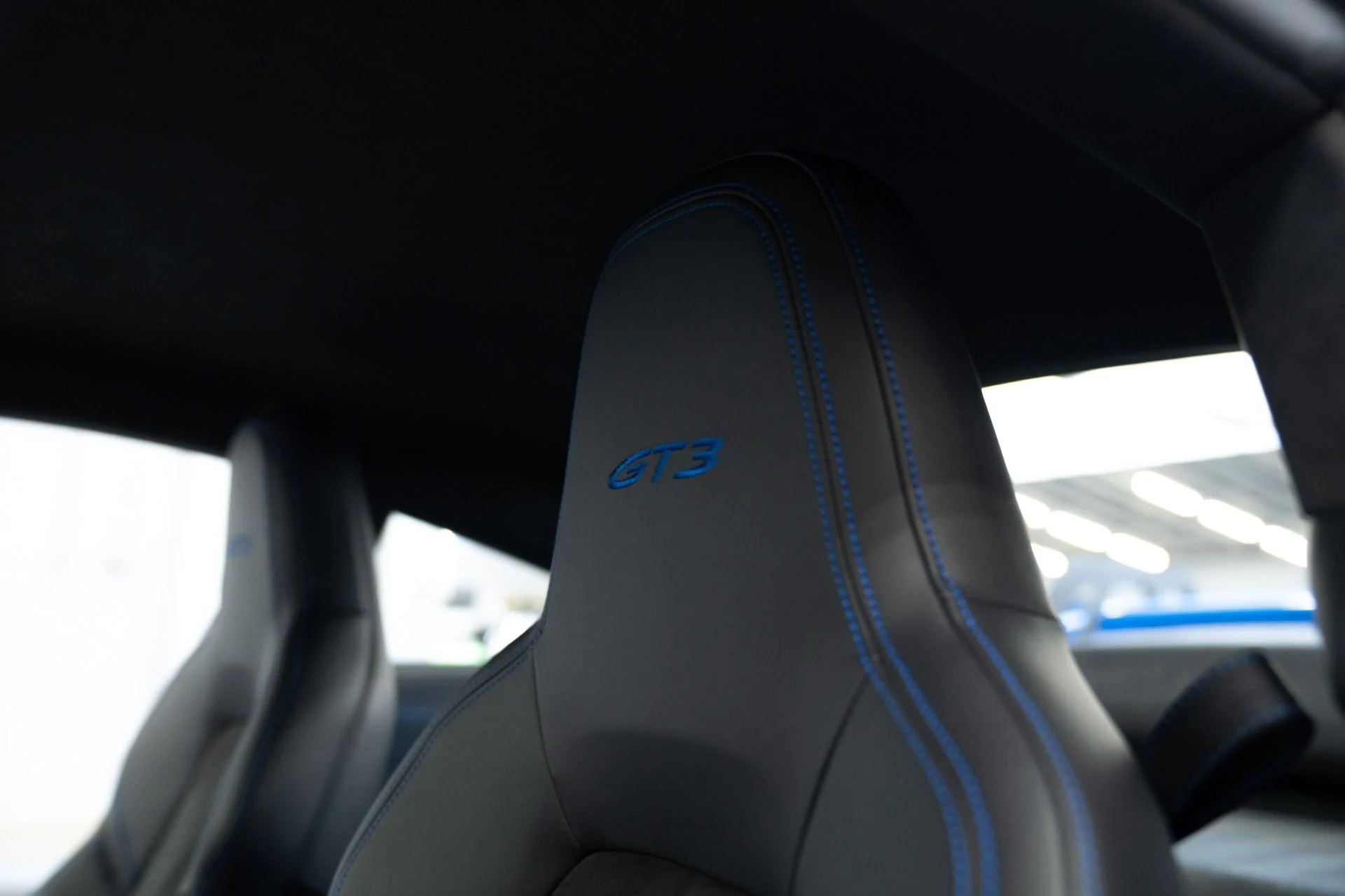 mph015_3126982190_Used_2022_Porsche_911_GT_3_6_Speed_1762362597_2b8d664e6a