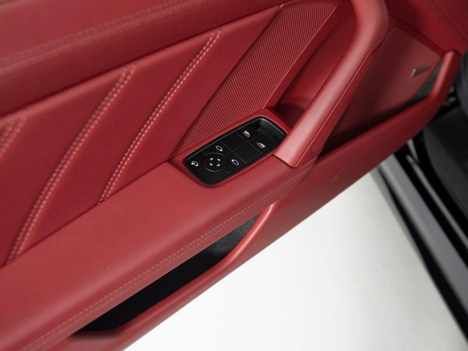 mph015_312845374_N87_82_OGKICRN_1zi_Mp_O_Qoh_By7_Eo_6f117bca8b