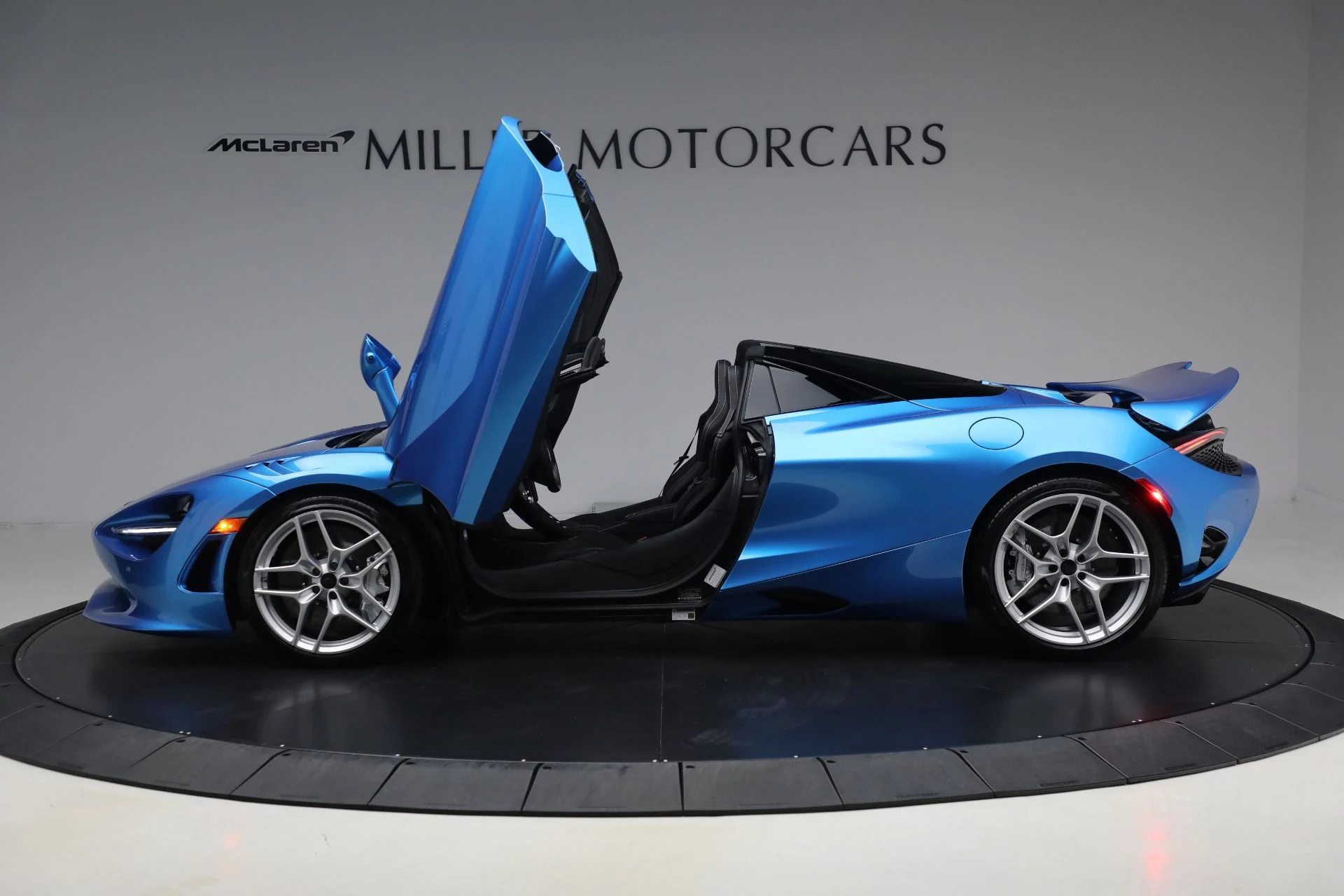 mph015_31415711_Used_2025_Mc_Laren_750_S_Spider_Tech_Lux_e64e53ad5b