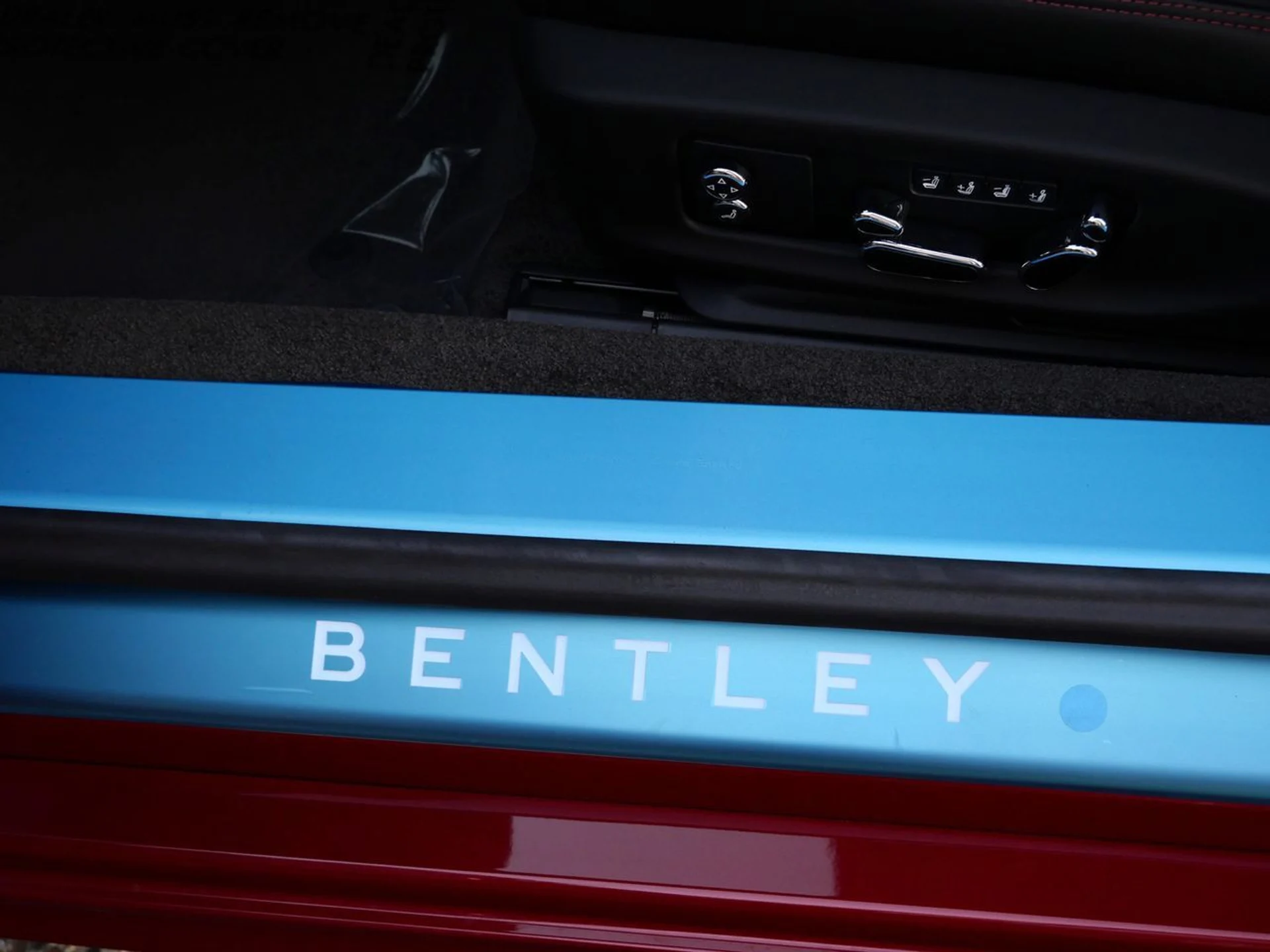 mph015_3143973133_4f3cded727647a62a422f0f2e246a9fcx_604d812ea8