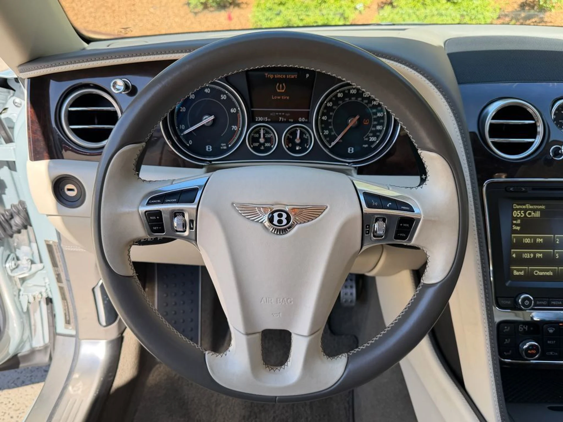 mph015_3146579447_1a803e966caf45faad25314715c8c099_1dd4be925f