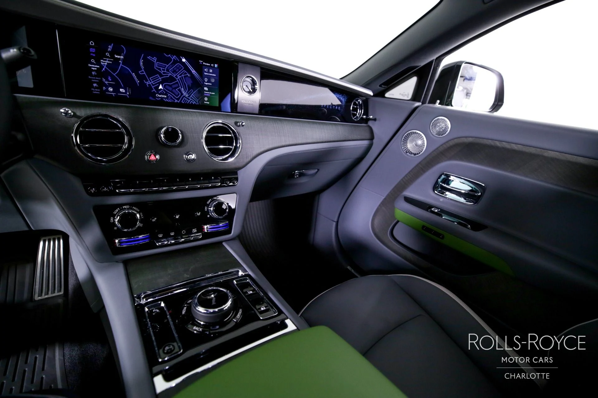 mph015_31568415_Used_2024_Rolls_Royce_Spectre_1744988373_c1226e2afd