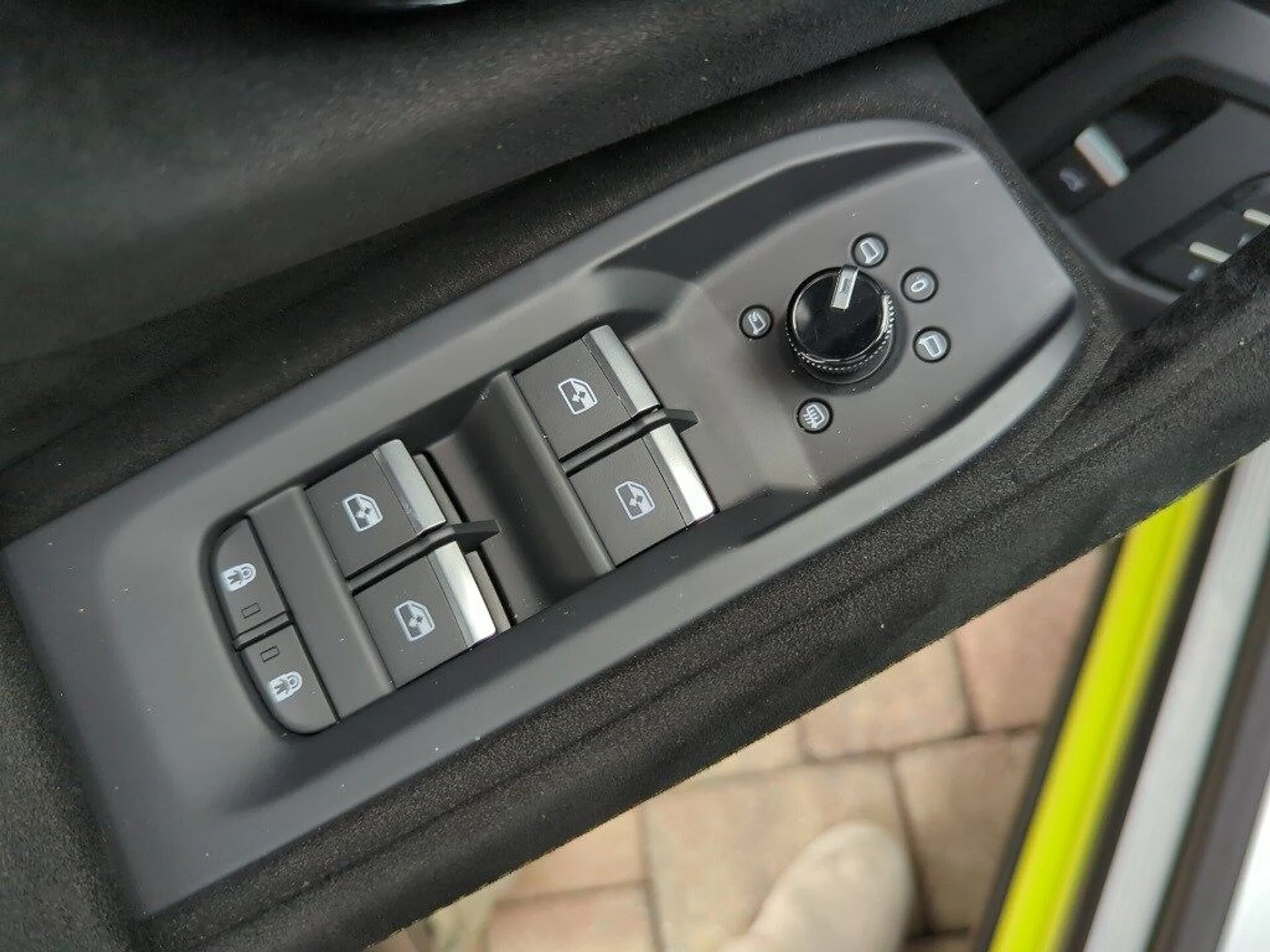 mph015_3160686374_cfa42af3a5ac106f219b1f777f6b5e26x_e7cd6cb895