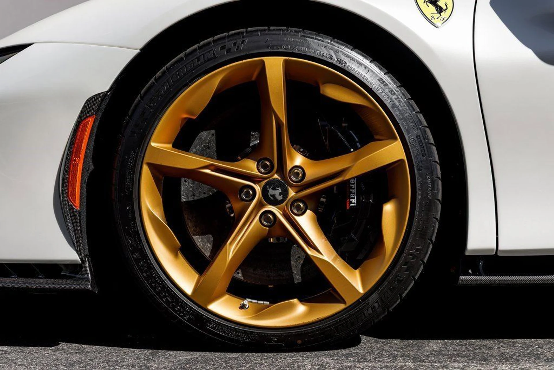 mph015_3163840545_5c2787efd3c20523500f55759a5c5b49_9468dc3366