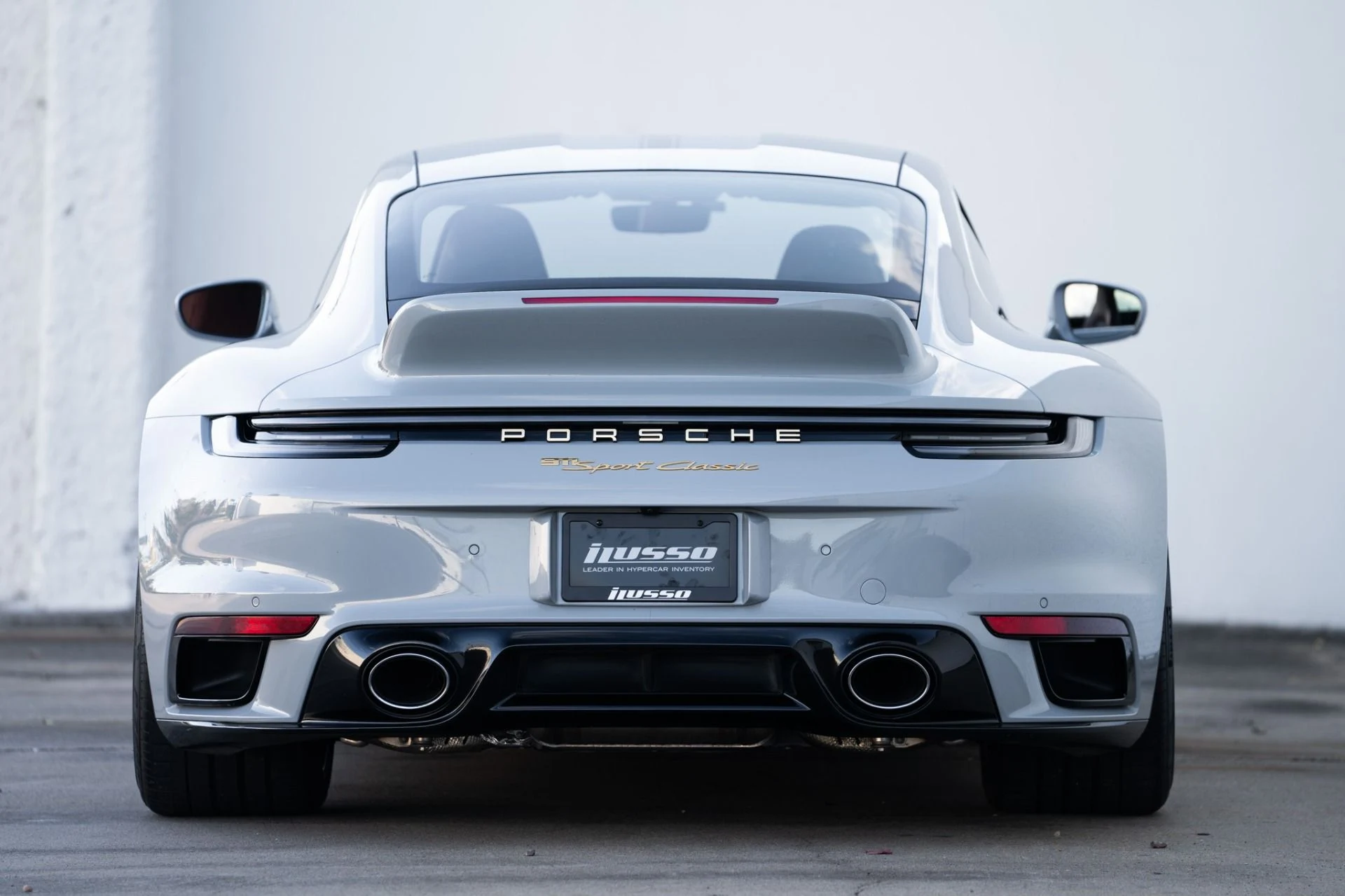 mph015_3171504332_Used_2023_Porsche_911_Sport_Classic_1767656411_daf5714063