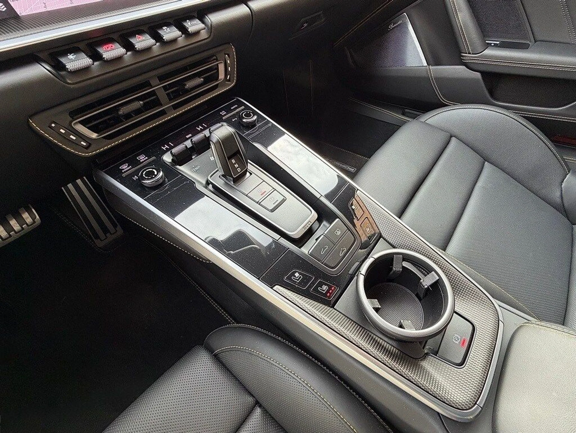 mph015_3171948410_92faa9ccf553c37dfa6918659c72590ex_2f23e540a6