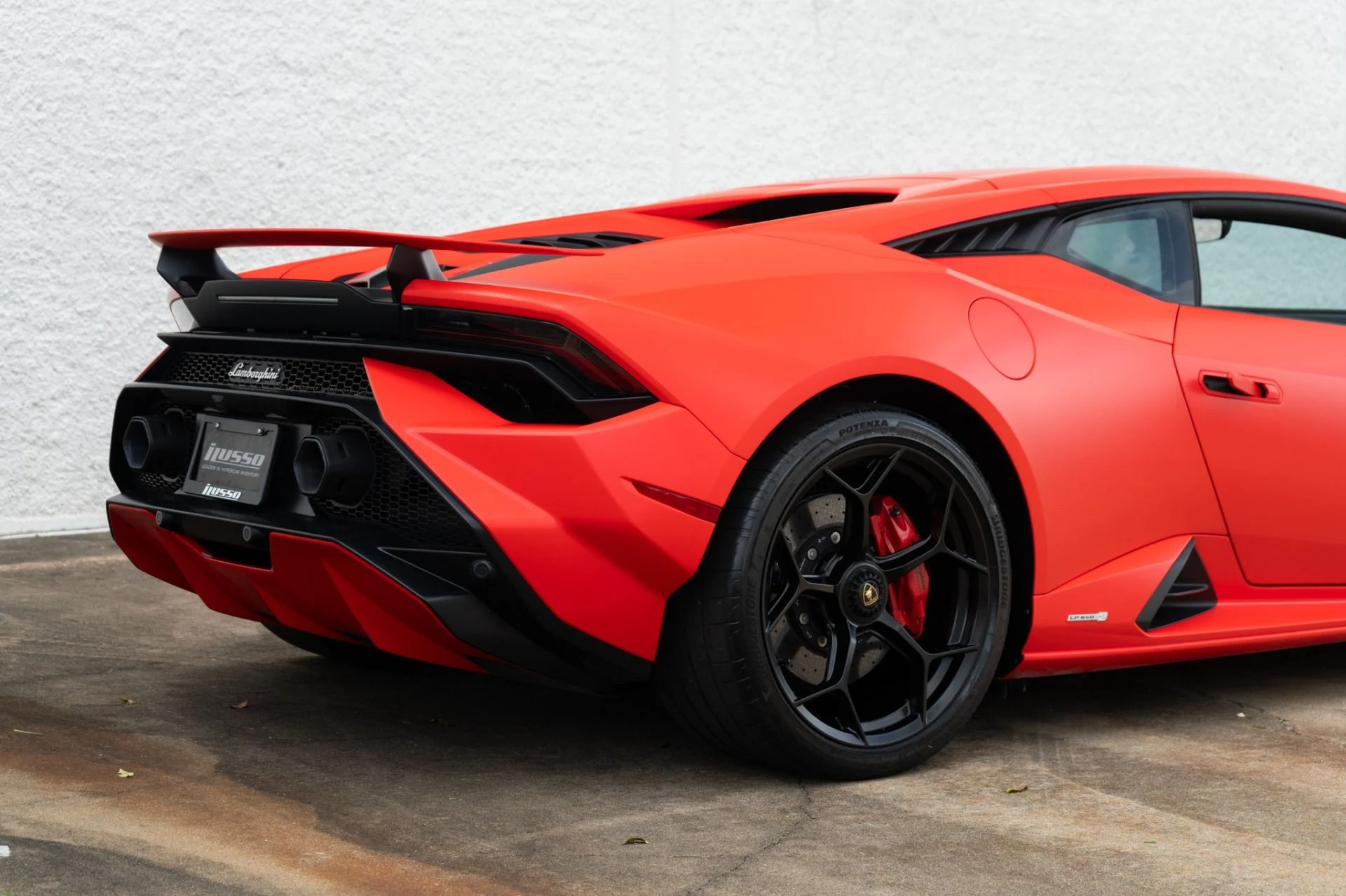 mph015_3176111756_Used_2023_Lamborghini_Huracan_Tecnica_1776704544_e112dba940