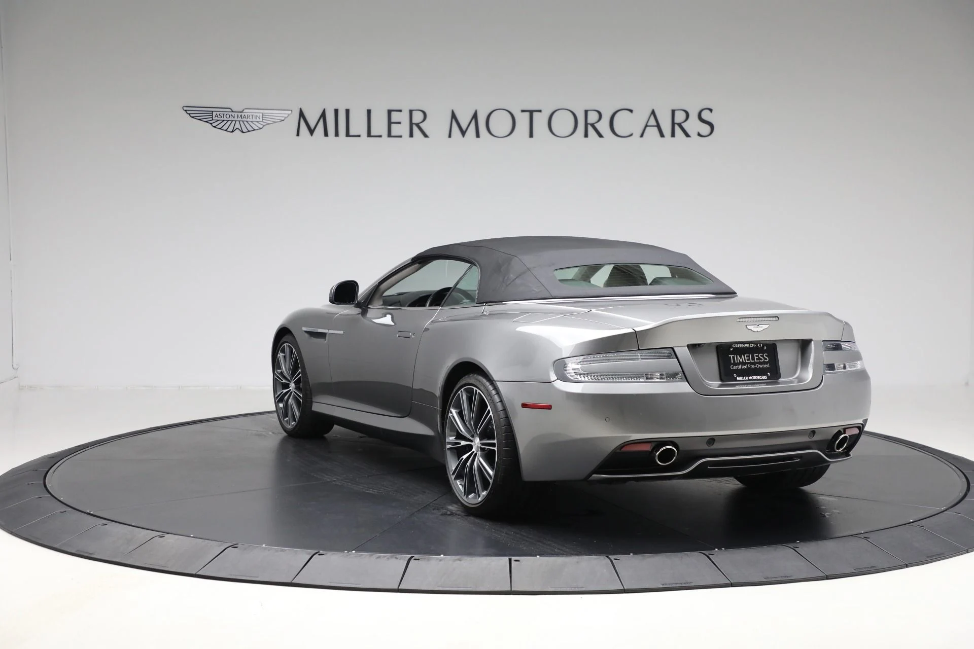 mph015_3183762512_Used_2015_Aston_Martin_DB_9_Volante_56f525a7b1