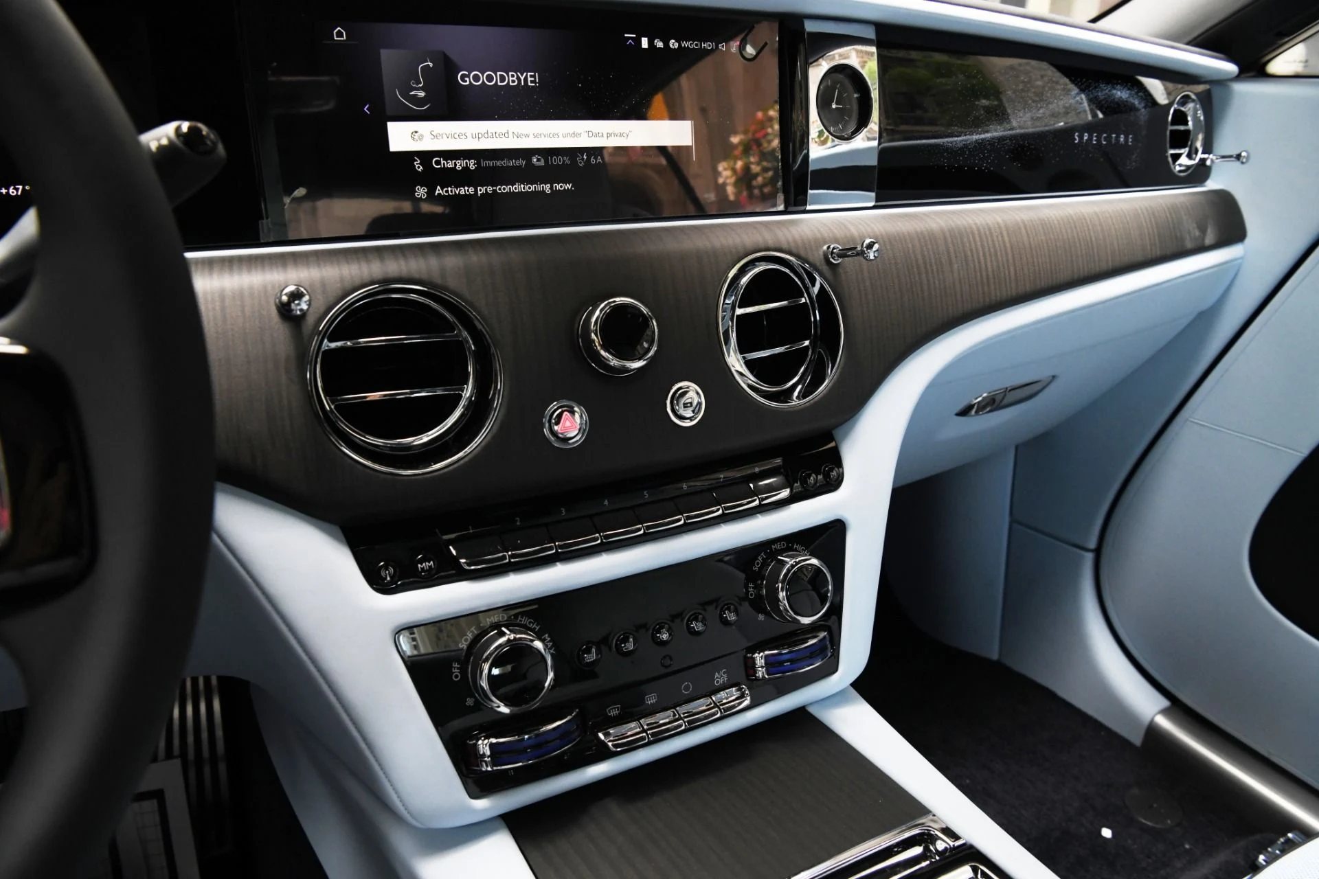 mph015_3184482930_11915_p17_l_83242baa04