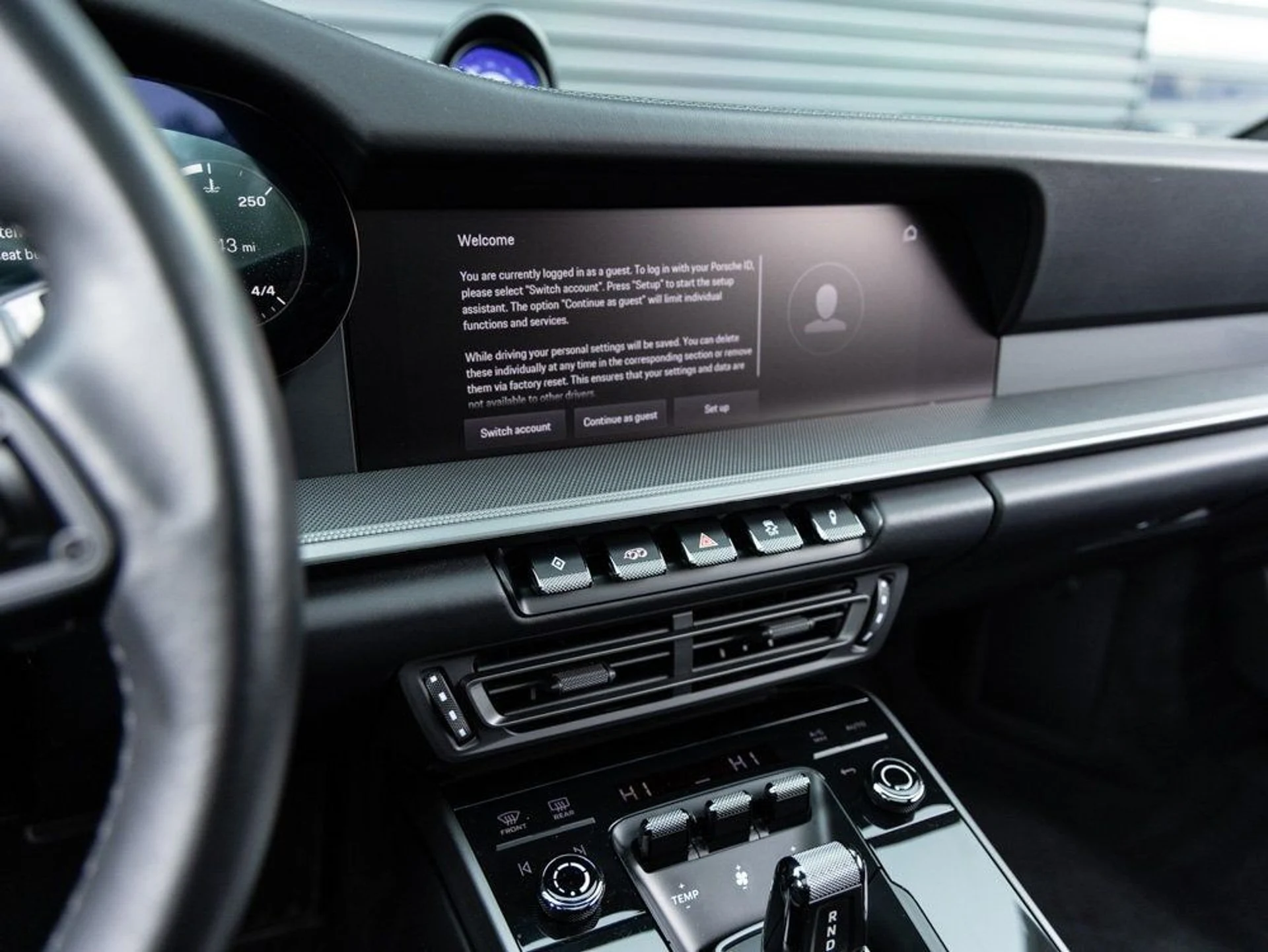 mph015_3191882759_16_5efc1c34fd