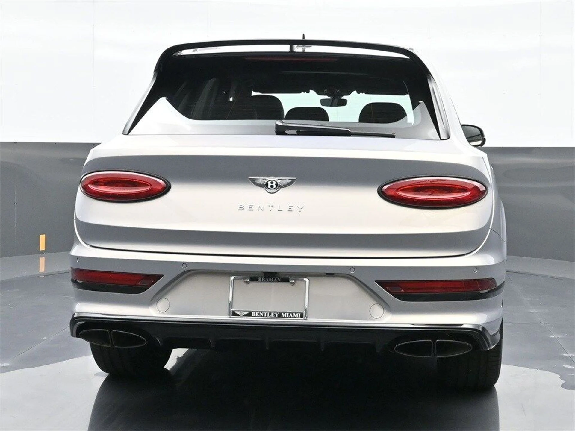 mph015_3193625486_85b44f8fbbaef21866ef79d4d35c4429x_eac00d339f