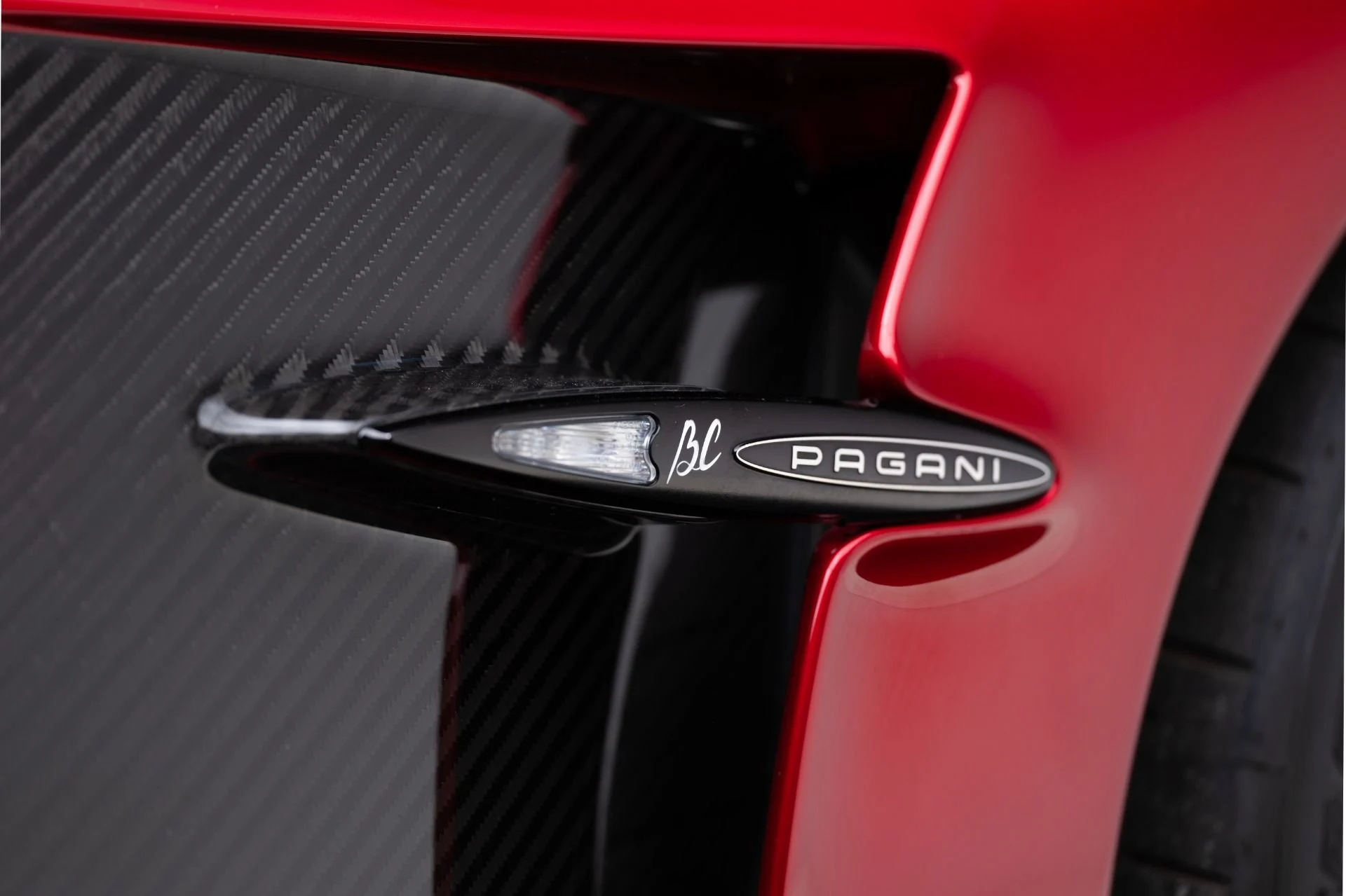 mph015_3207161186_Used_2020_Pagani_Huayra_Roadster_BC_1775068518_f93ab50334