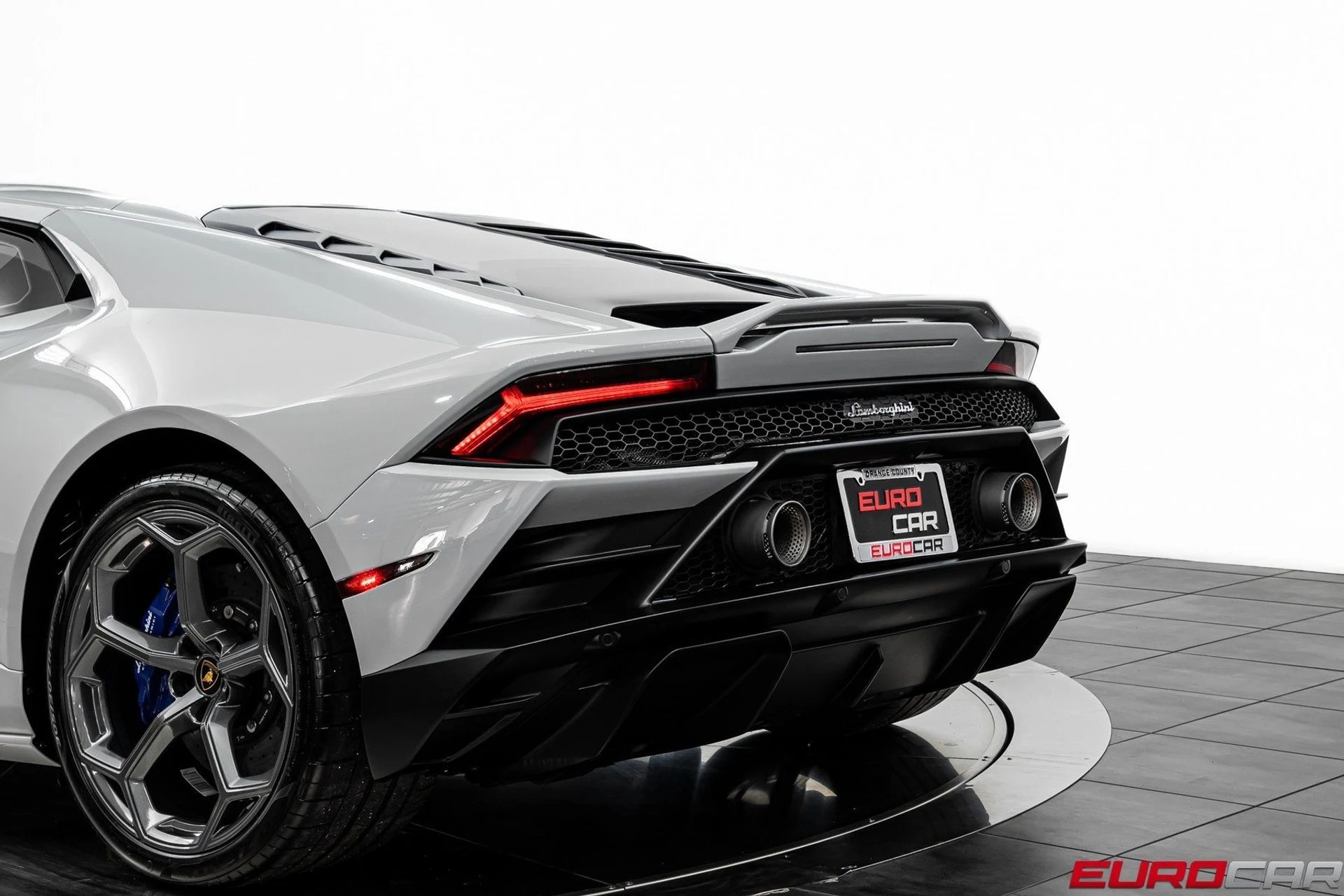 mph015_3207769972_image_16_5fb9bf9014