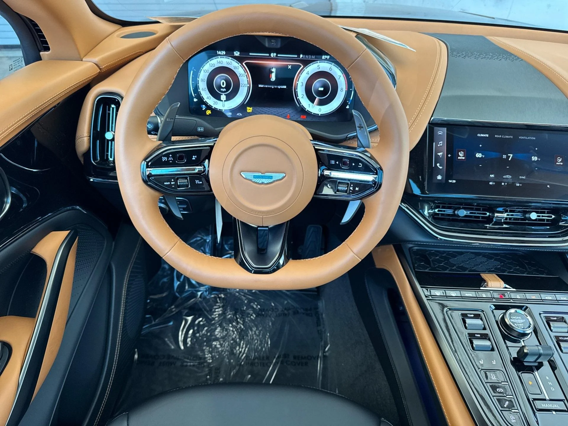 mph015_3224690137_New_2025_Aston_Martin_DBX_707_1754468413_d4f63d30ff