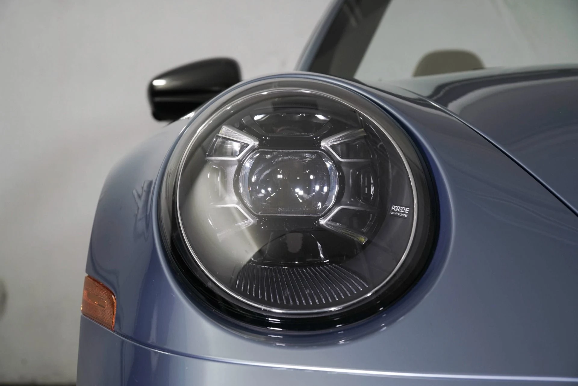 mph015_3235349377_Used_2025_Porsche_911_Turbo_S_1776533142_91c8438234