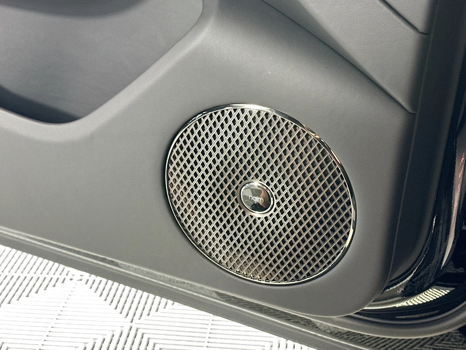 mph015_3237182307_16_aef752f5eb