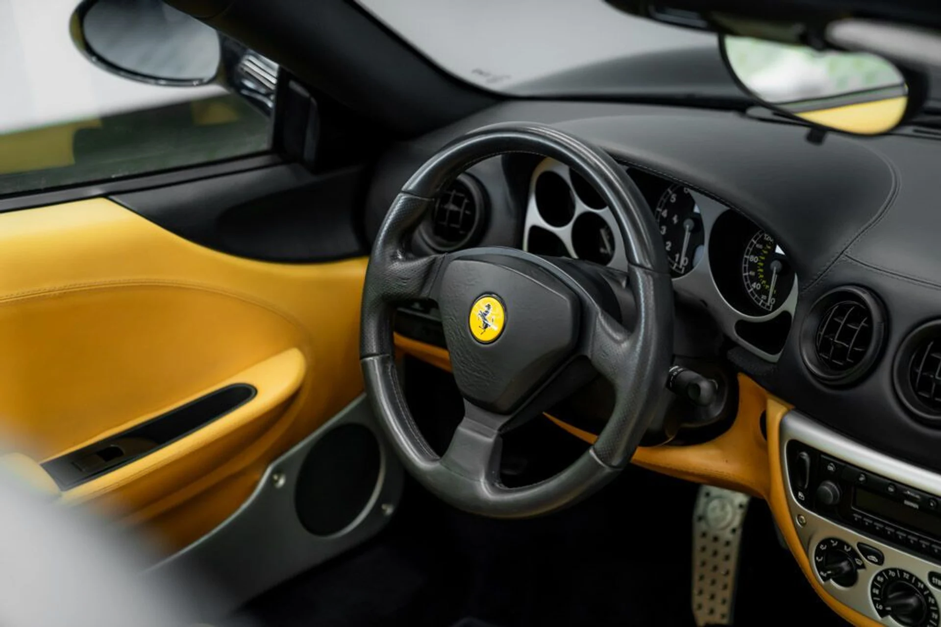 mph015_3246156866_ferrari_360_2004_jpg_v_1758918548_57f61e7d03