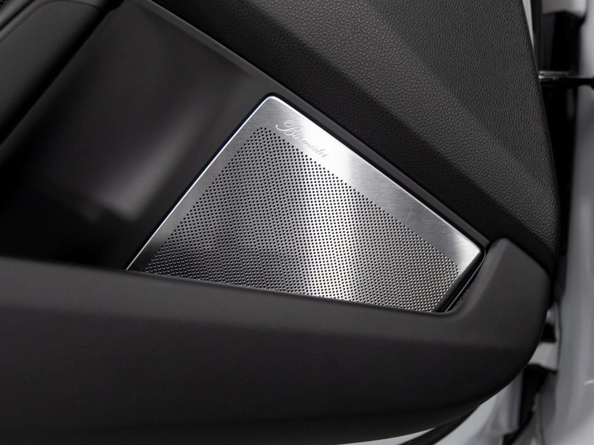 mph015_3246277318_6dae51e1f6d850658fa32a72a89637b8x_f3c1b9f328