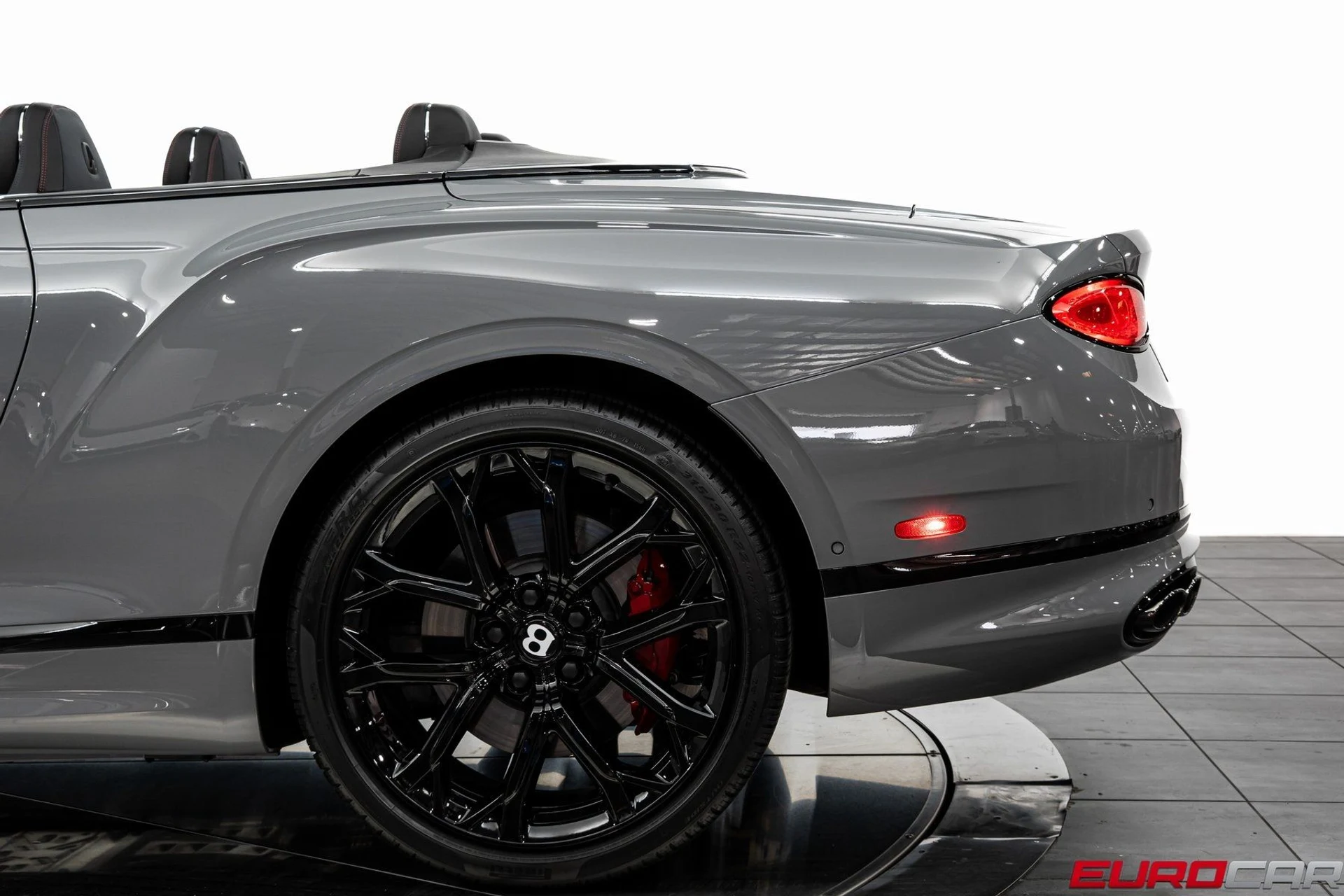 mph015_3246531641_image_16_01cc9c1011