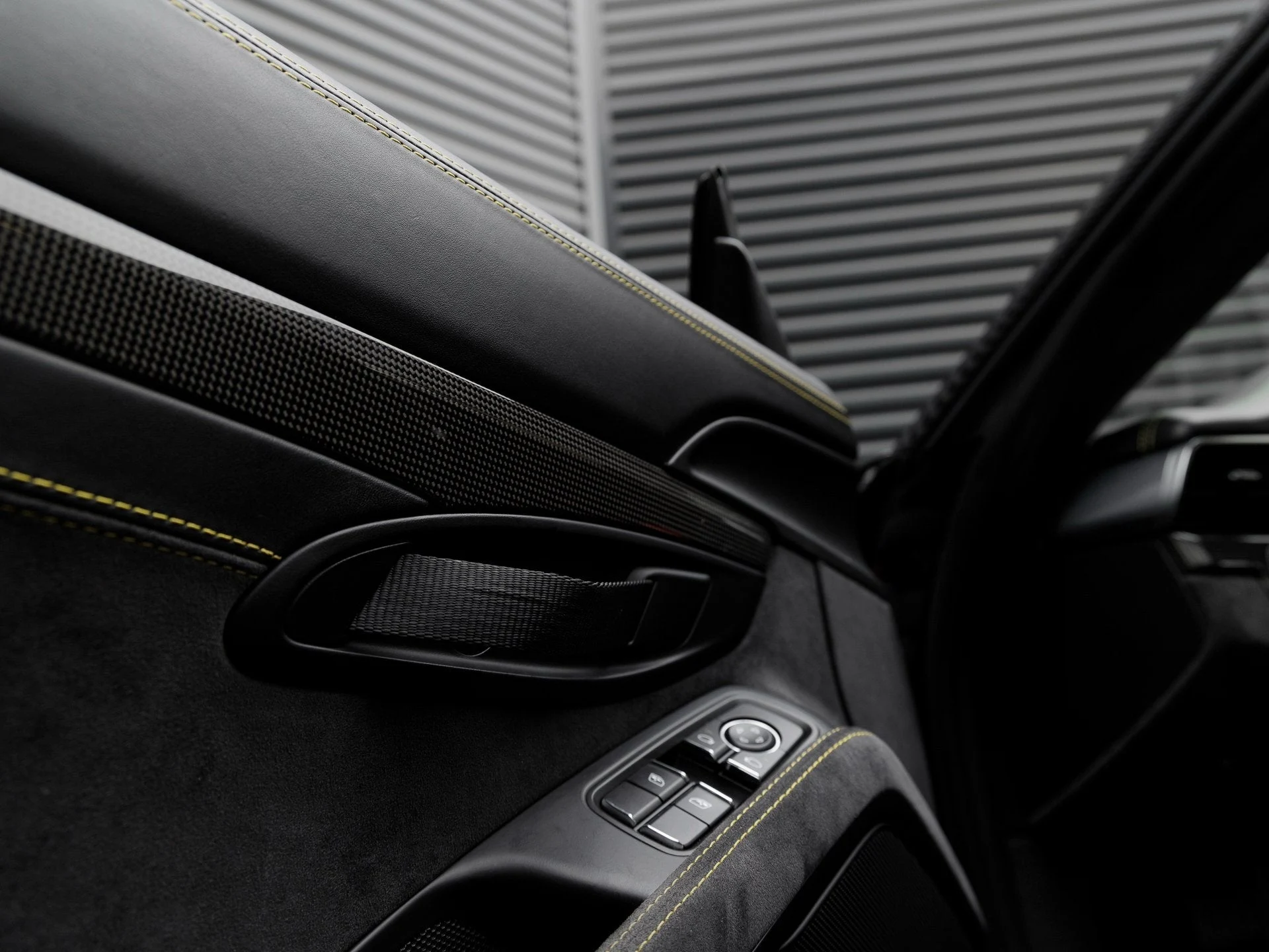 mph015_3251418492_16_1c69d30734