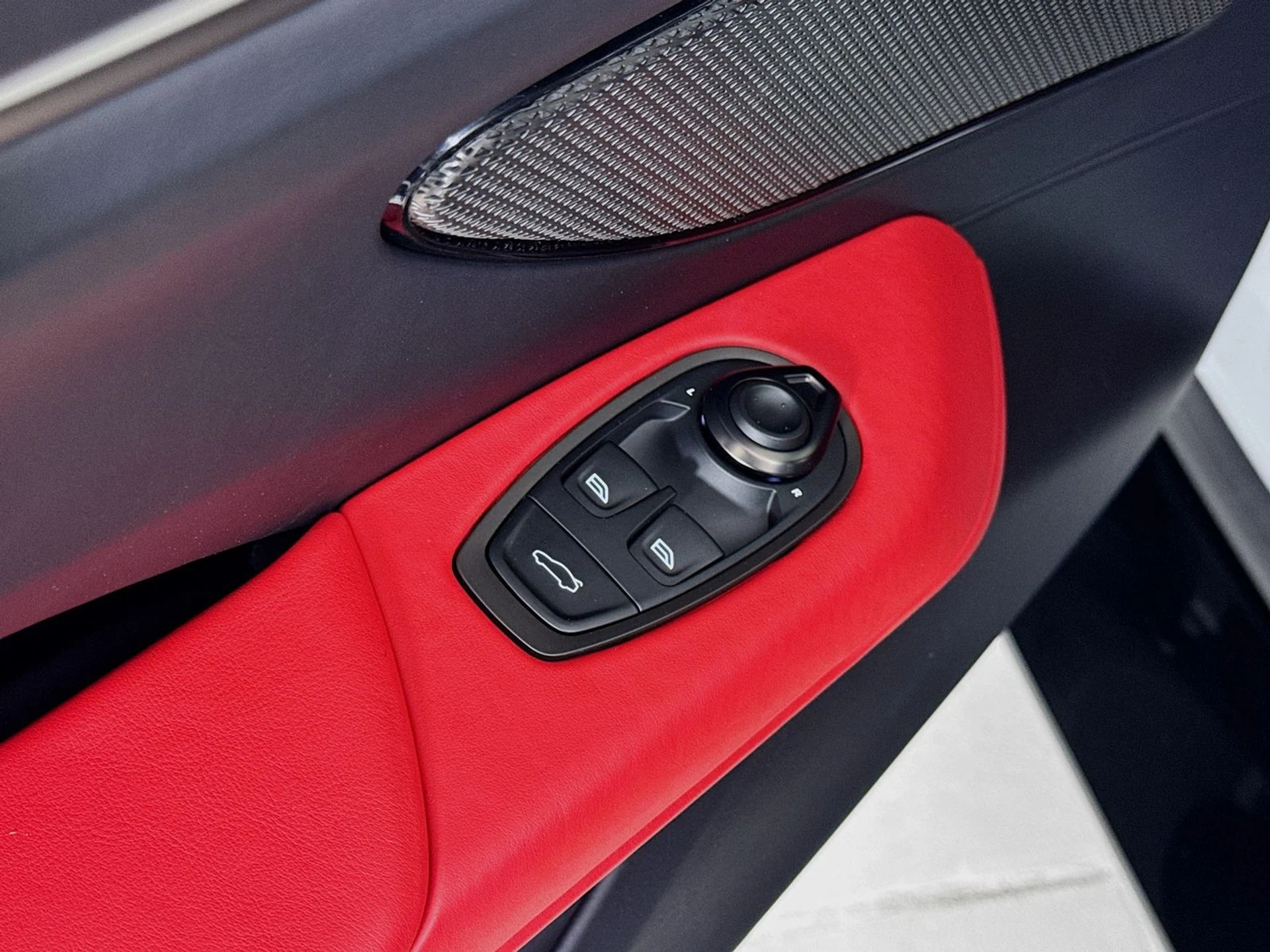 mph015_3252693106_9e04d8daaa5a7ab99701699dd9a2c63bx_753c003333