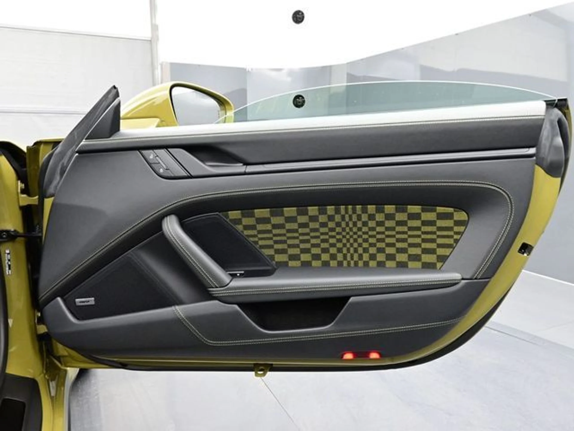 mph015_3253605391_8e613e67149b02b276ae5c894481c070x_f030c1bf50