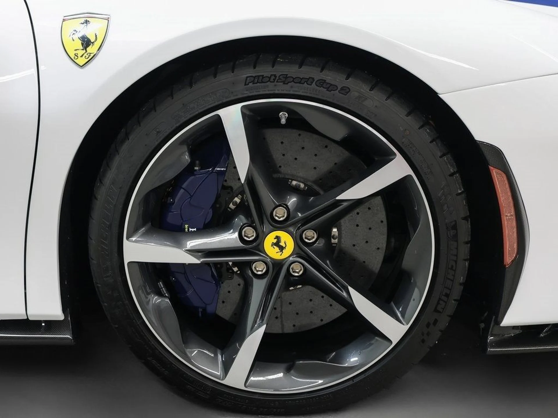 mph015_3257127832_16_6b785130c2