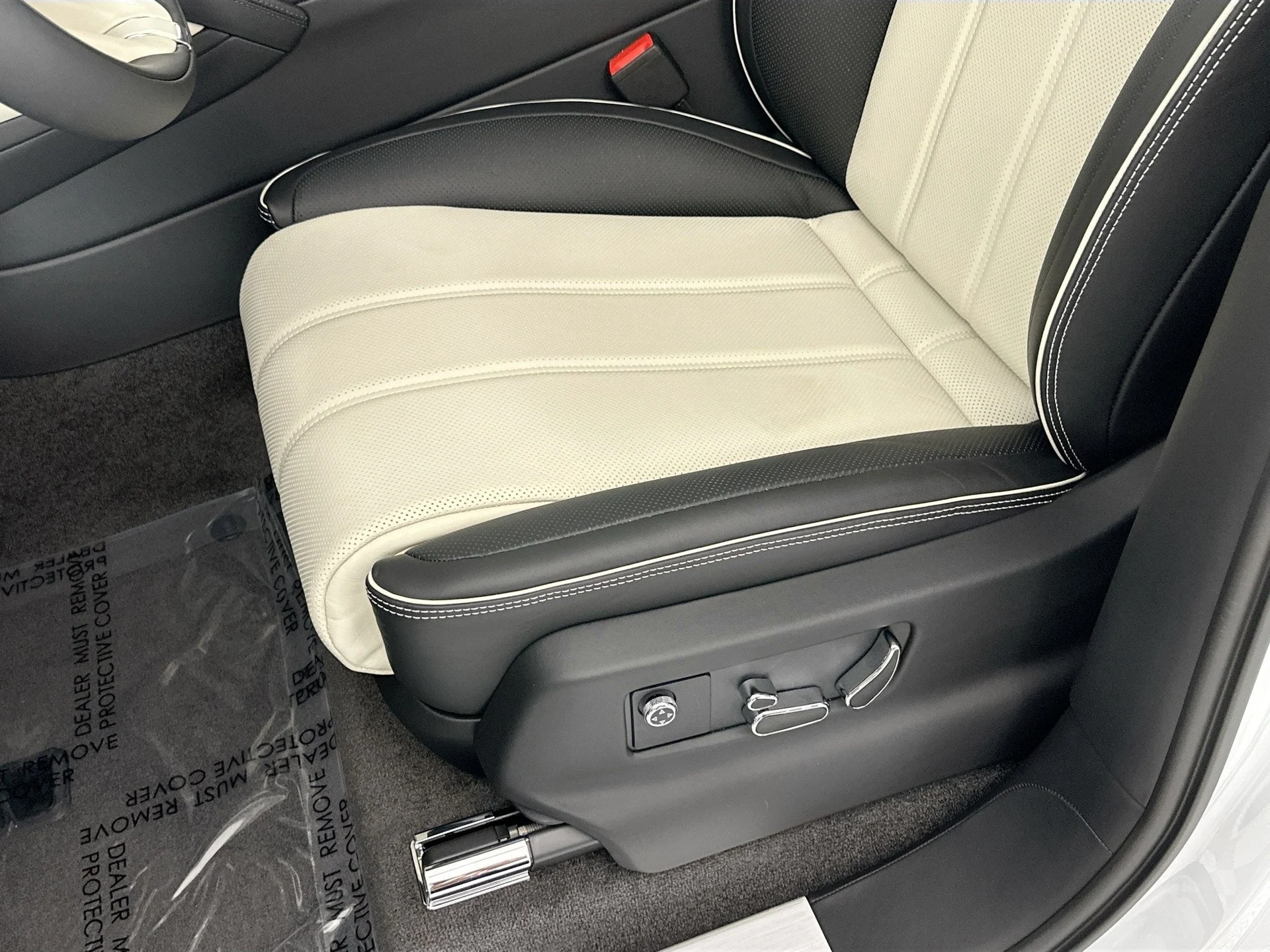 mph015_3260104569_16_0d641560f3