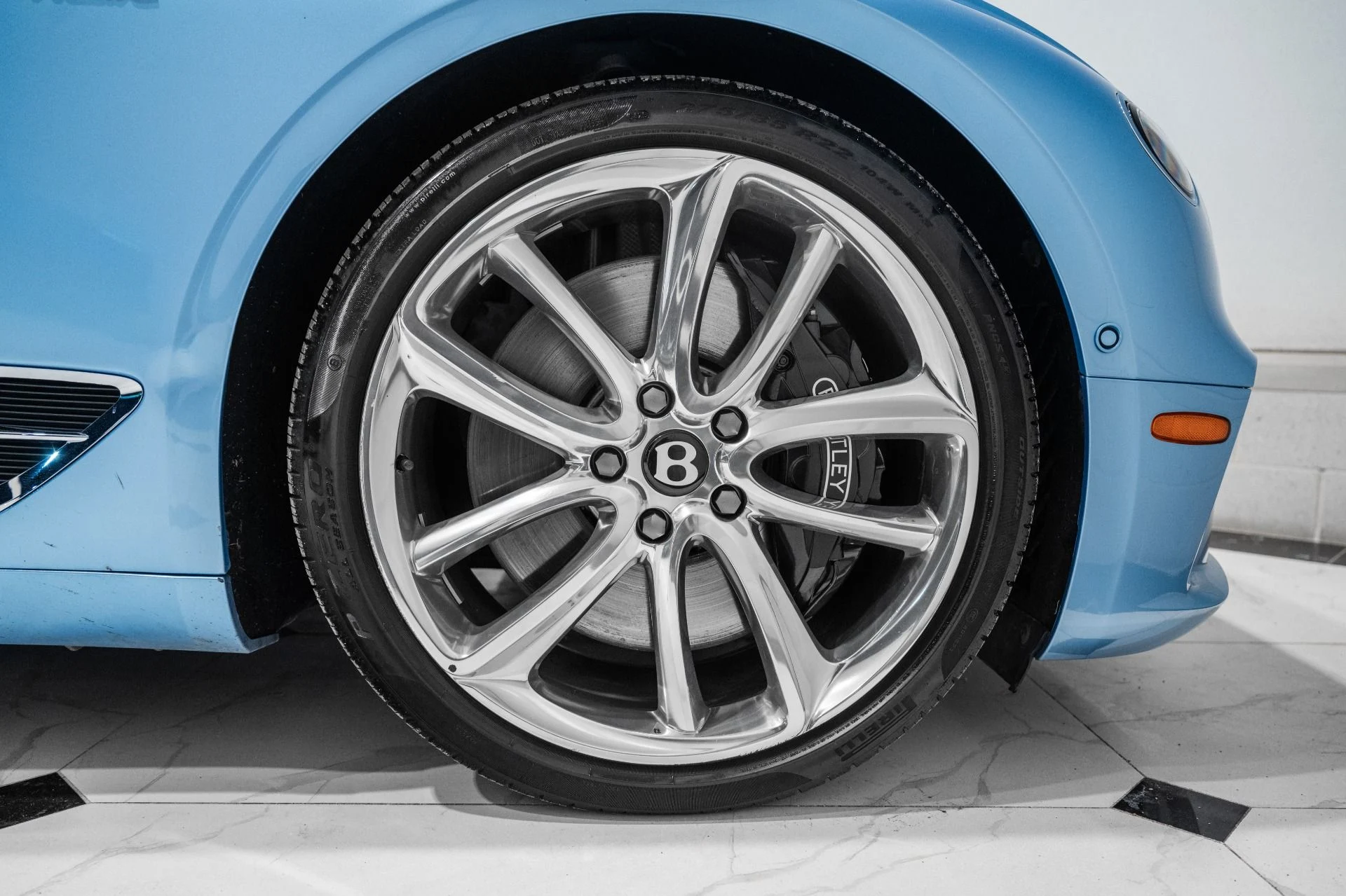 mph015_3264419725_Used_2023_Bentley_Continental_GTC_V8_1772126417_037765fa5d