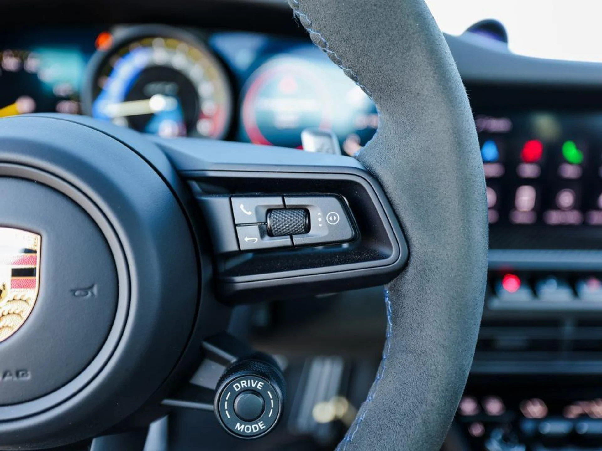 mph015_3264535027_a_N2_Ei_Os_H_Wrrb8_Zs_Pm_Pd_AZ_4_Iwfck_ae95718399