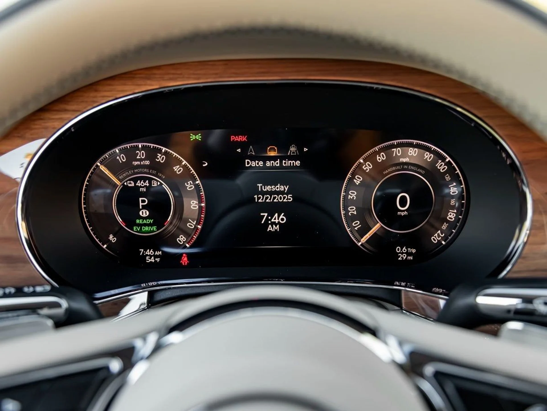 mph015_3269243417_16_3e8e4900fa