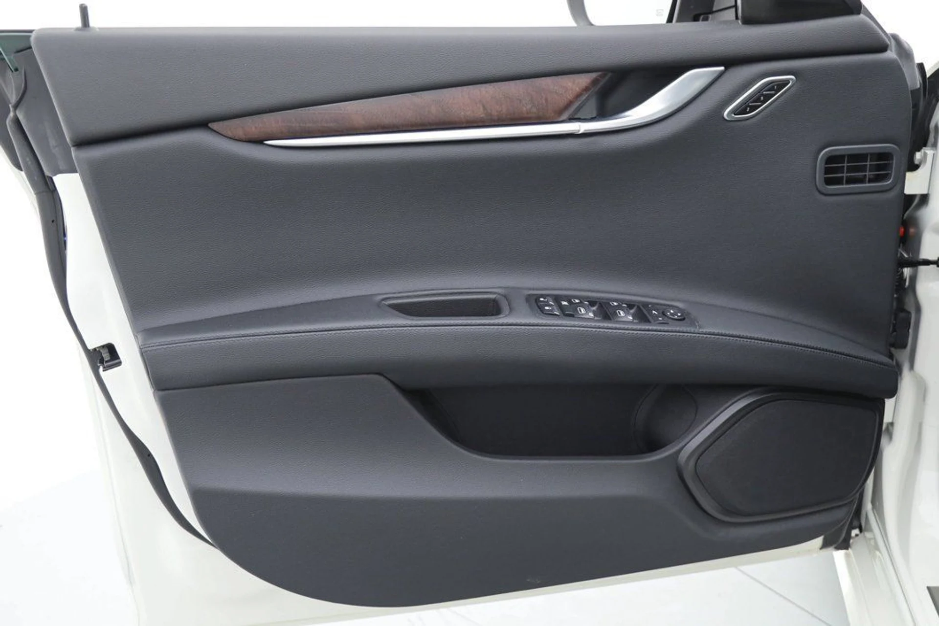 mph015_3270888503_e2cee6ef9decfe5e8ac25f58e6104df7_6780999fcf