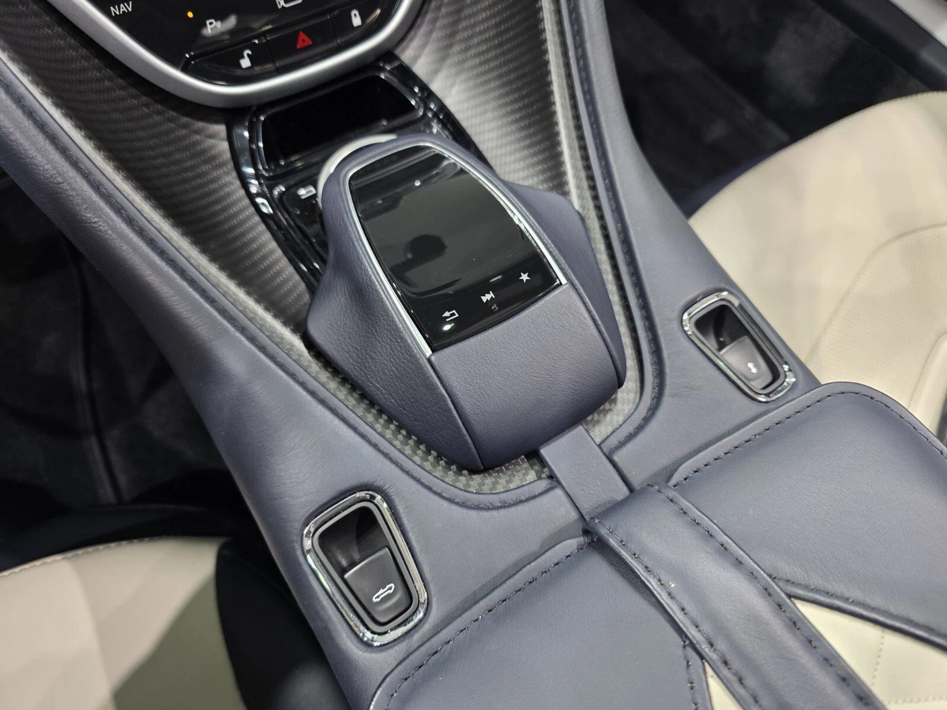 mph015_3273284131_826d585cc1f6b8808935236d5e07f506_b26eb8a584