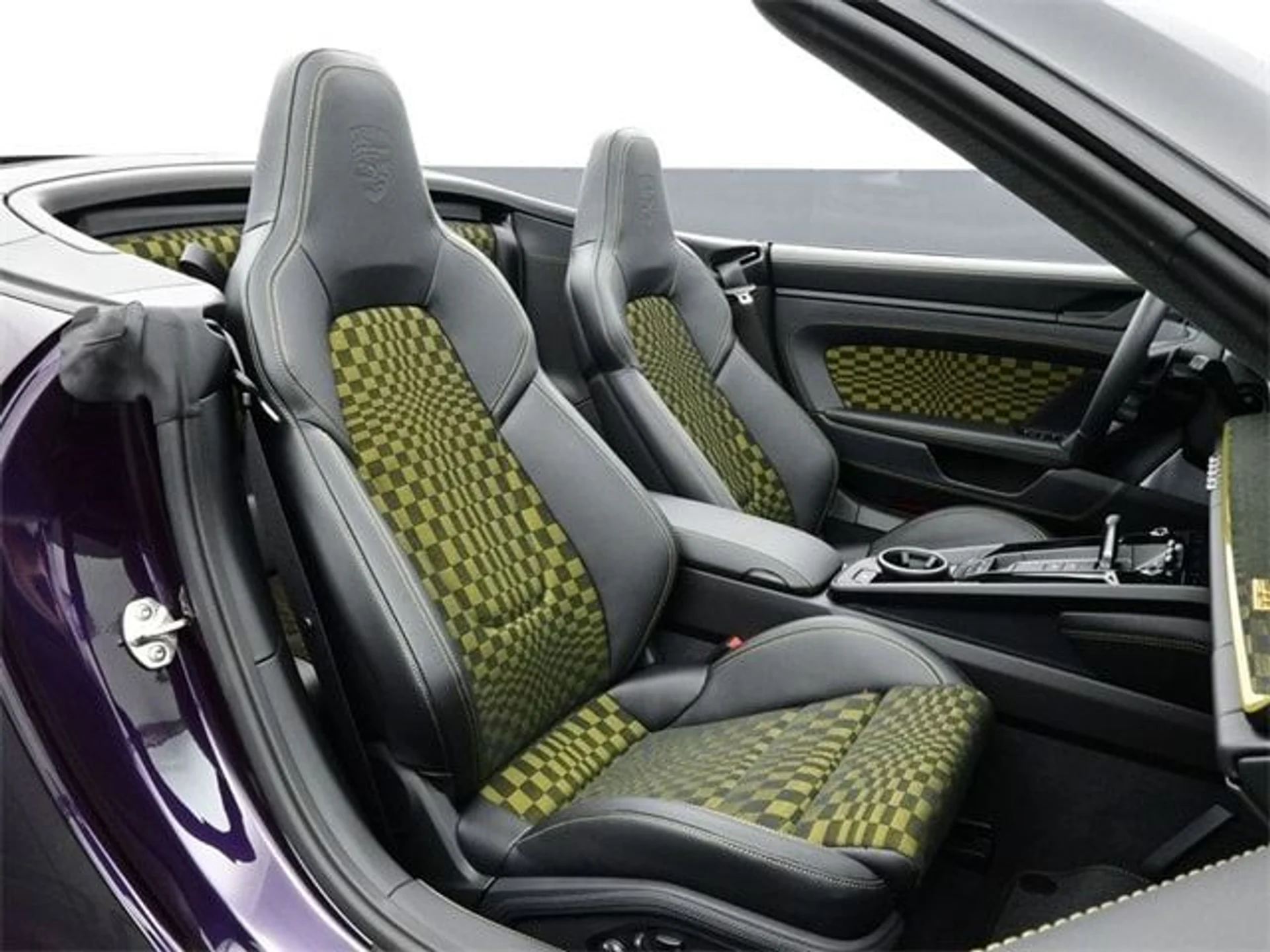 mph015_3277840387_4da80eb8311a958f926615ec3d39df2dx_905dd119ec