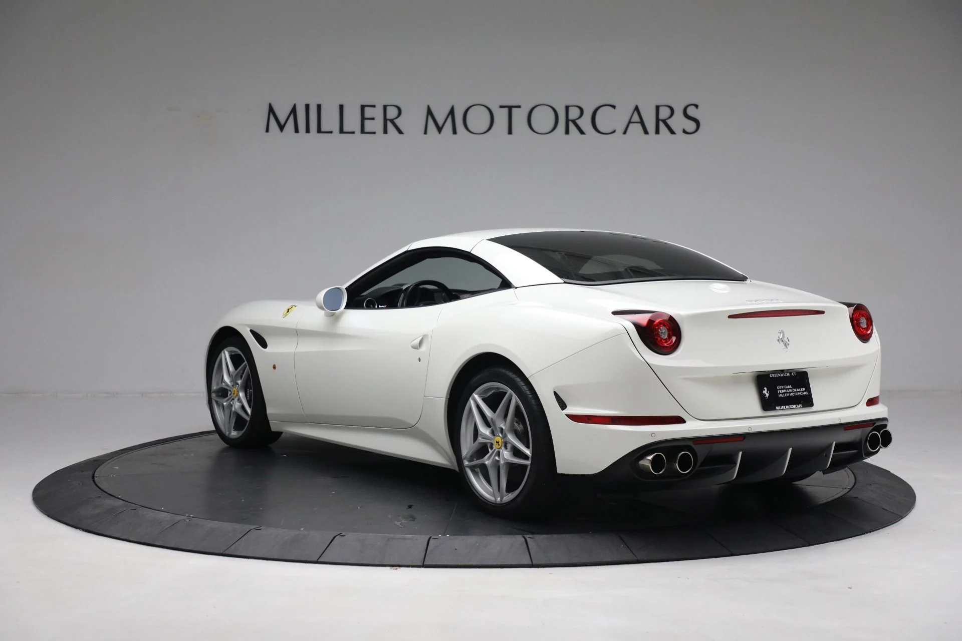 mph015_3279058670_Used_2017_Ferrari_California_T_c2807d2e98