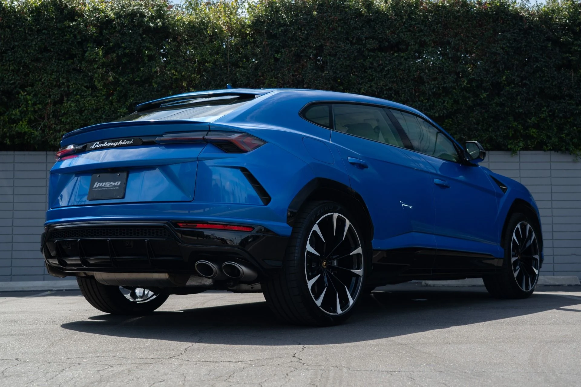 mph015_328872408_Used_2021_Lamborghini_Urus_1756334741_a98c2d1c5b