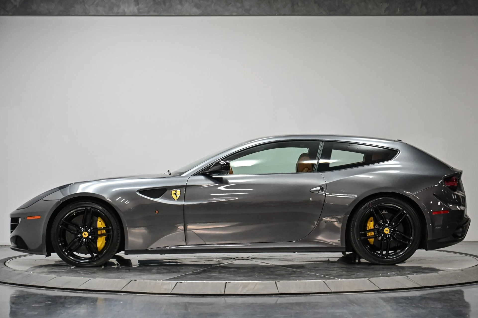 mph015_3290466757_Used_2014_Ferrari_FF_1758753683_e944ab2e71