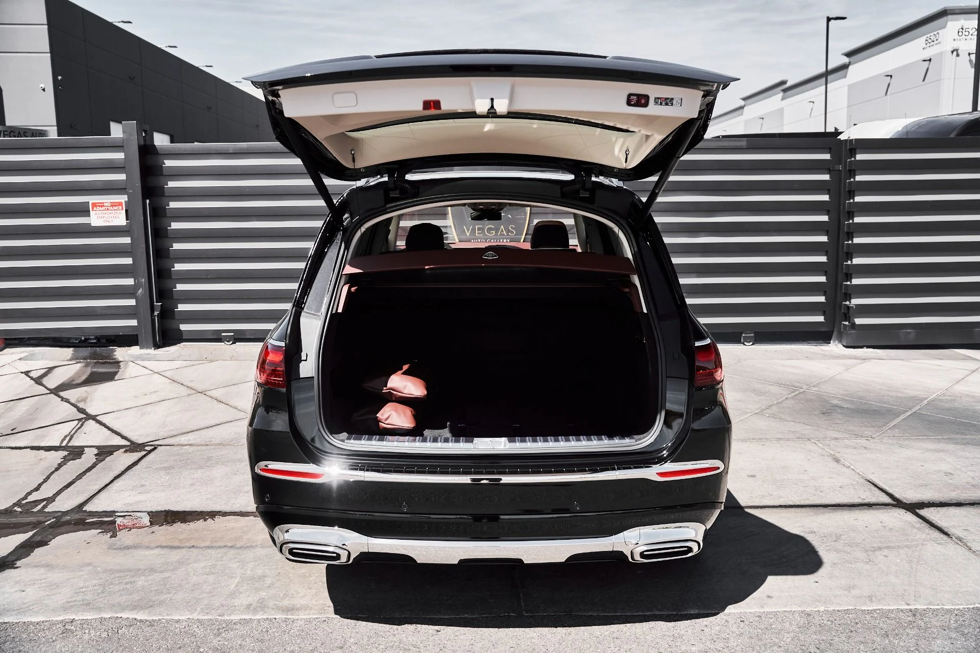 mph015_3294003367_Used_2026_Mercedes_Benz_GLS_Maybach_GLS_600_1776732760_8318656ba2