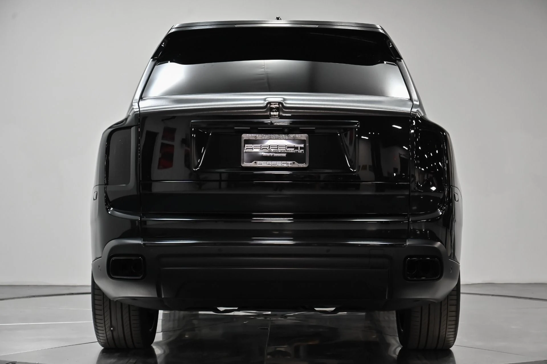 mph015_3296300139_Used_2019_Rolls_Royce_Cullinan_Base_1753916871_fc93fc1a91