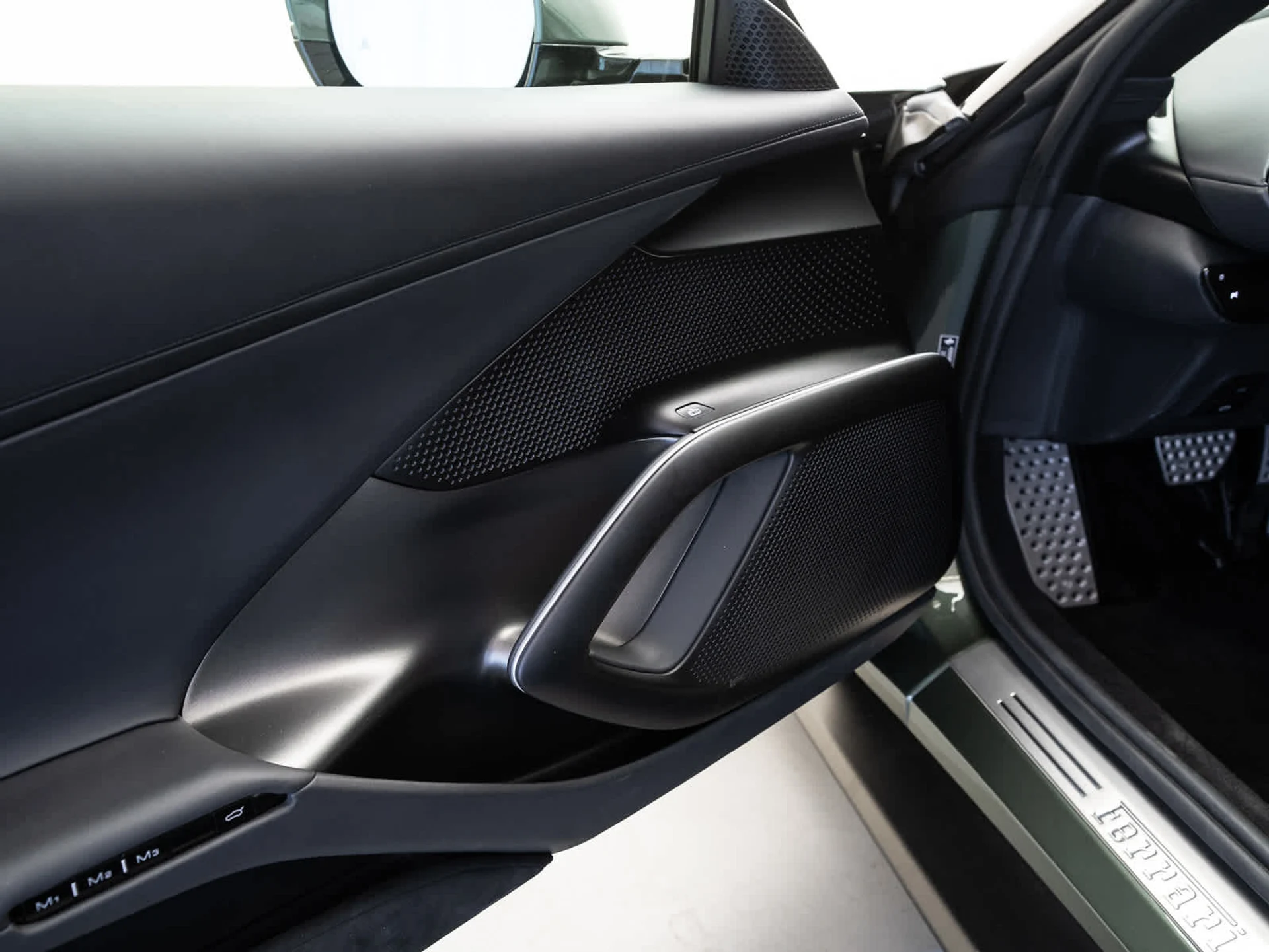 mph015_3301150160_a213975b97e61bc92a188e1ef593b5fax_186f62b617