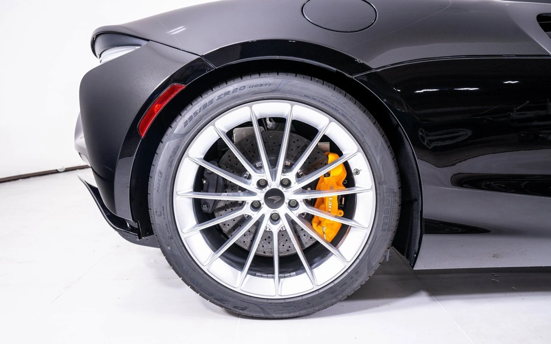 mph015_3302085829_af5aa8356a666f36629acba85490e7eex_991840f5a0