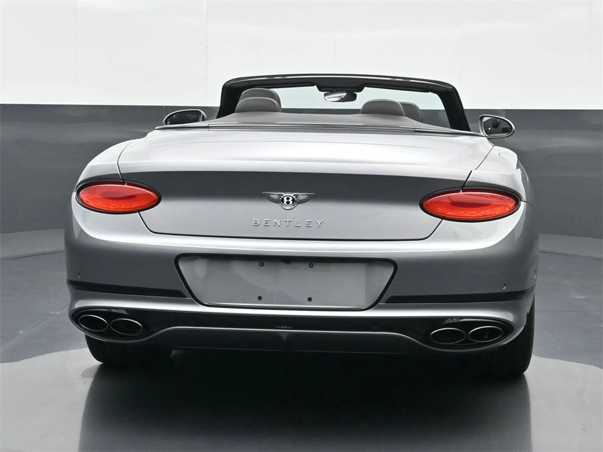 mph015_330322687_3a3056139a1f815d9d12ea6553e63290x_c917e7810b