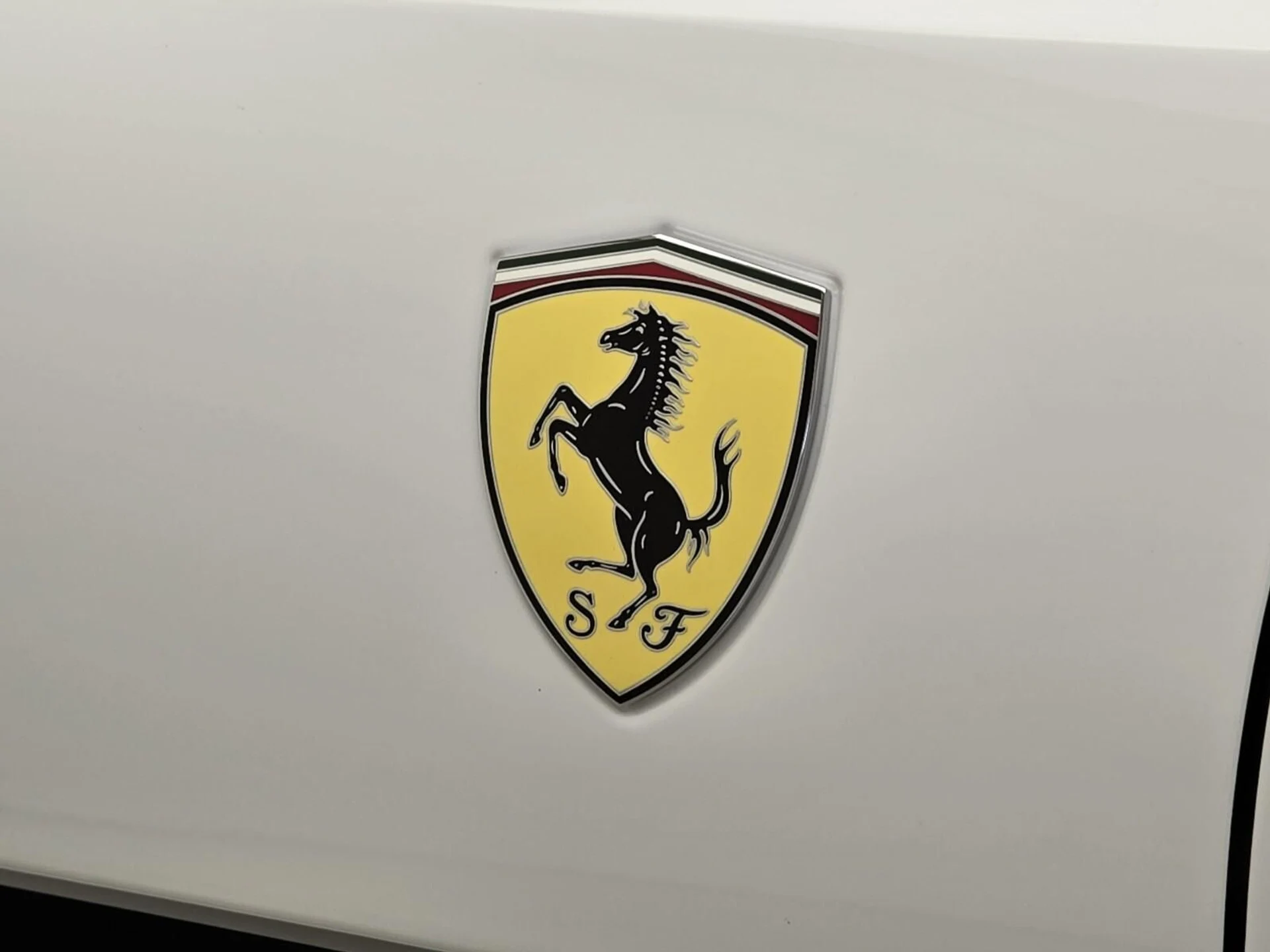 mph015_3306058134_Used_2023_Ferrari_Portofino_1755328598_43c9c904aa