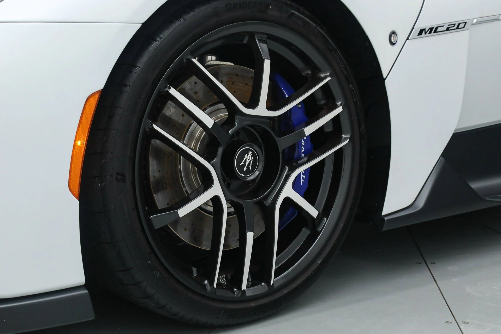 mph015_3307074198_73e8593c099a4f6e73d99de314a7ea15_25dbea9684