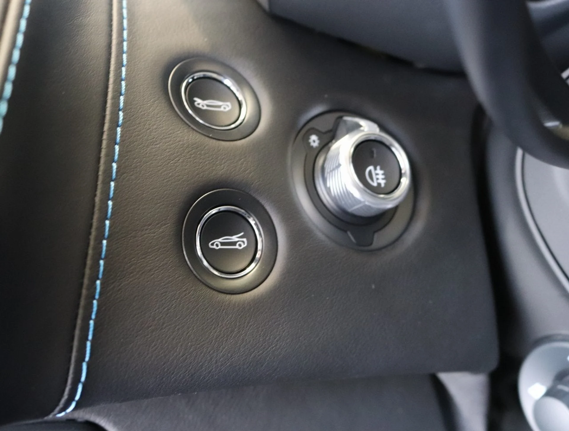 mph015_330964593_16_8fbf490893